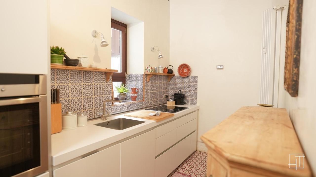Ht - Casa Del Pittore In Piazza Delle Erbe パドヴァ エクステリア 写真