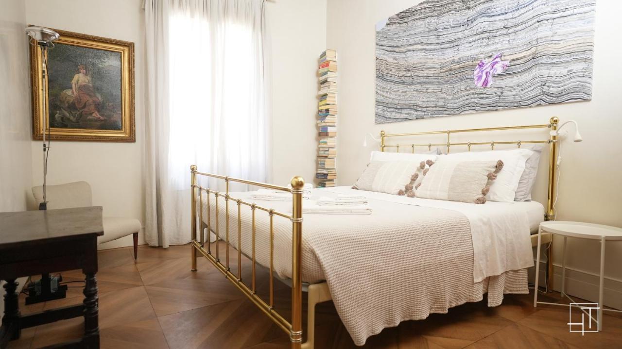 Ht - Casa Del Pittore In Piazza Delle Erbe パドヴァ エクステリア 写真