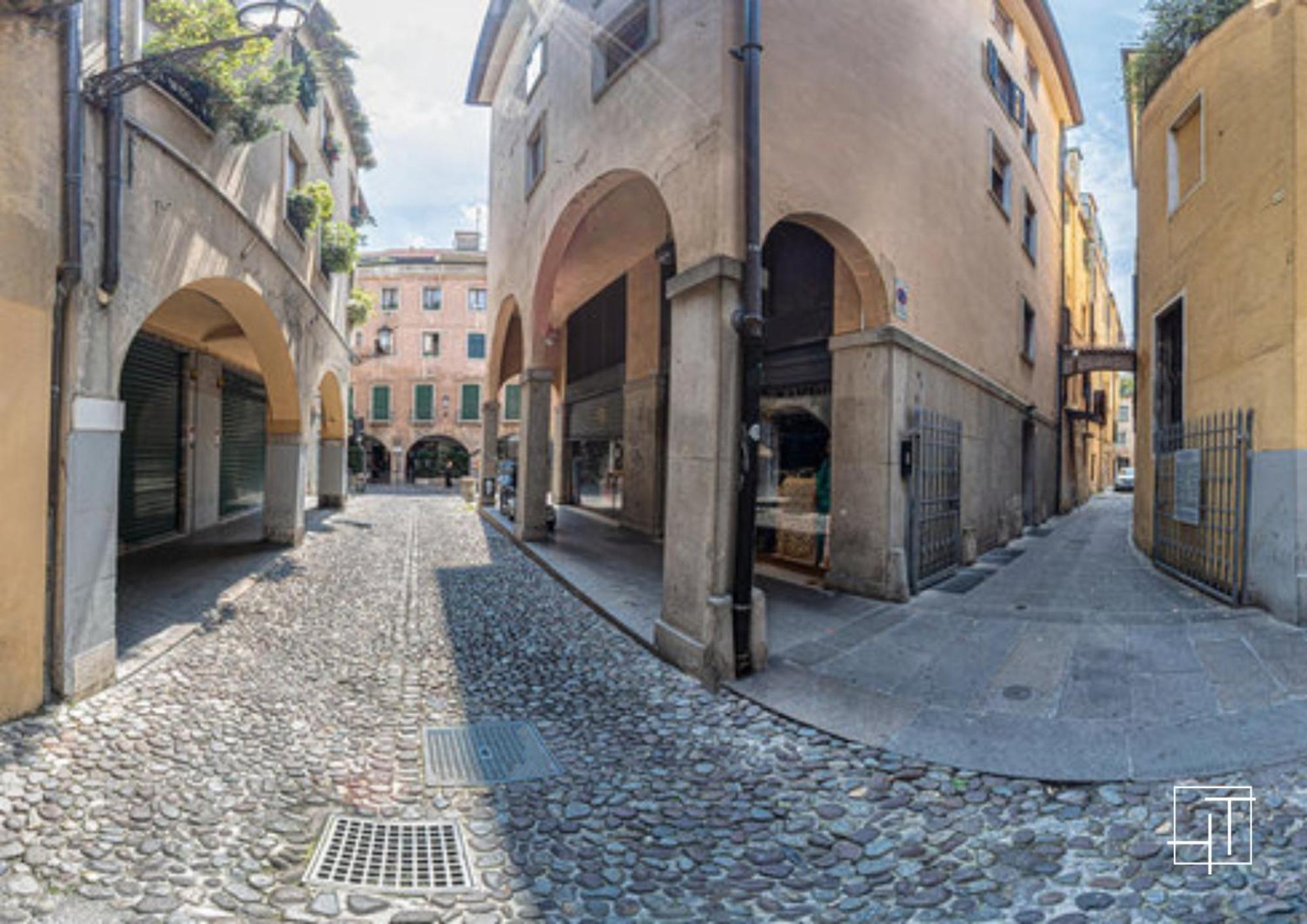 Ht - Casa Del Pittore In Piazza Delle Erbe パドヴァ エクステリア 写真